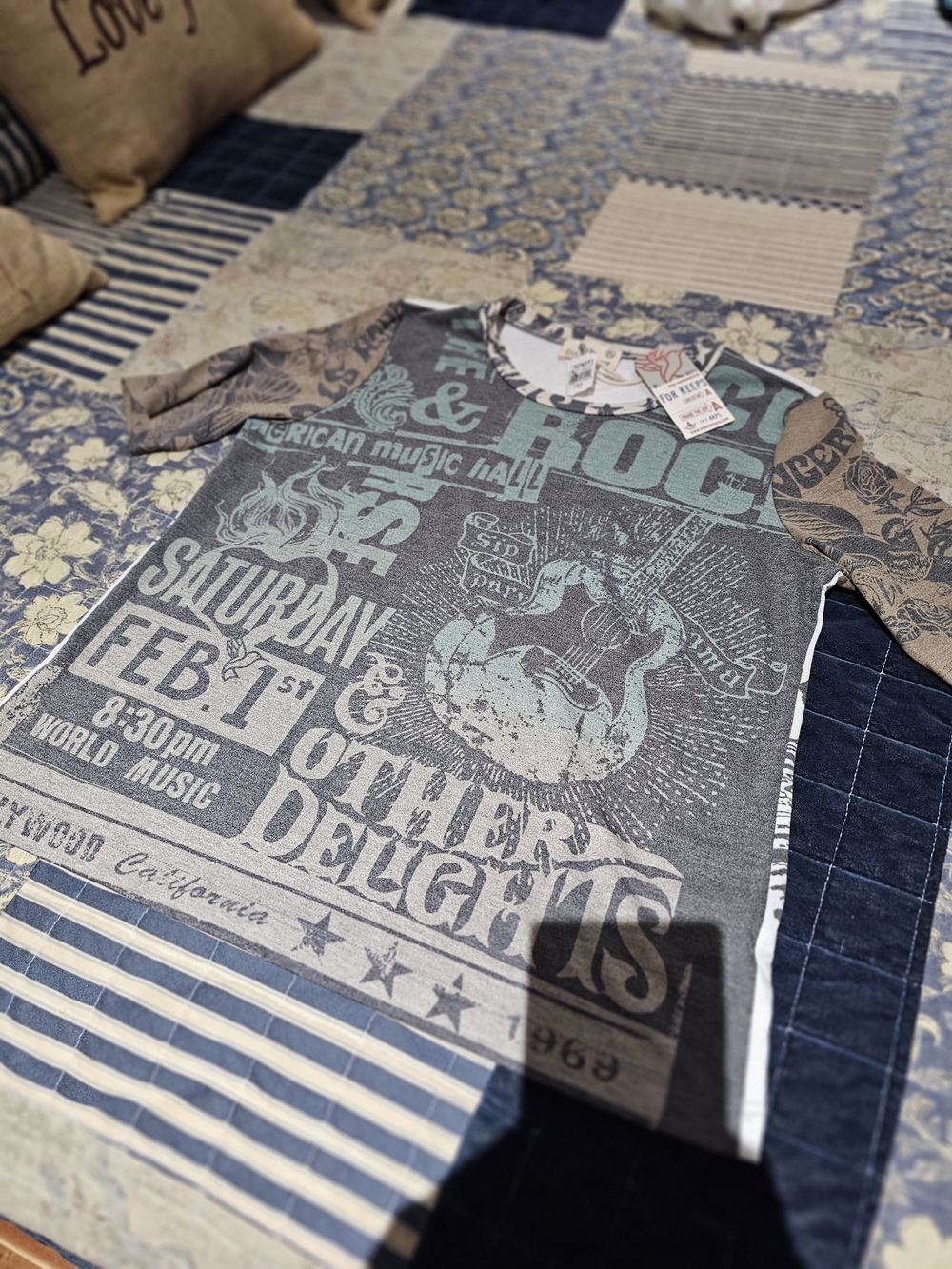 Cowgirl Vintage-Inspired Rock Graphic Raglan Tee - Grey & Teal, NWT